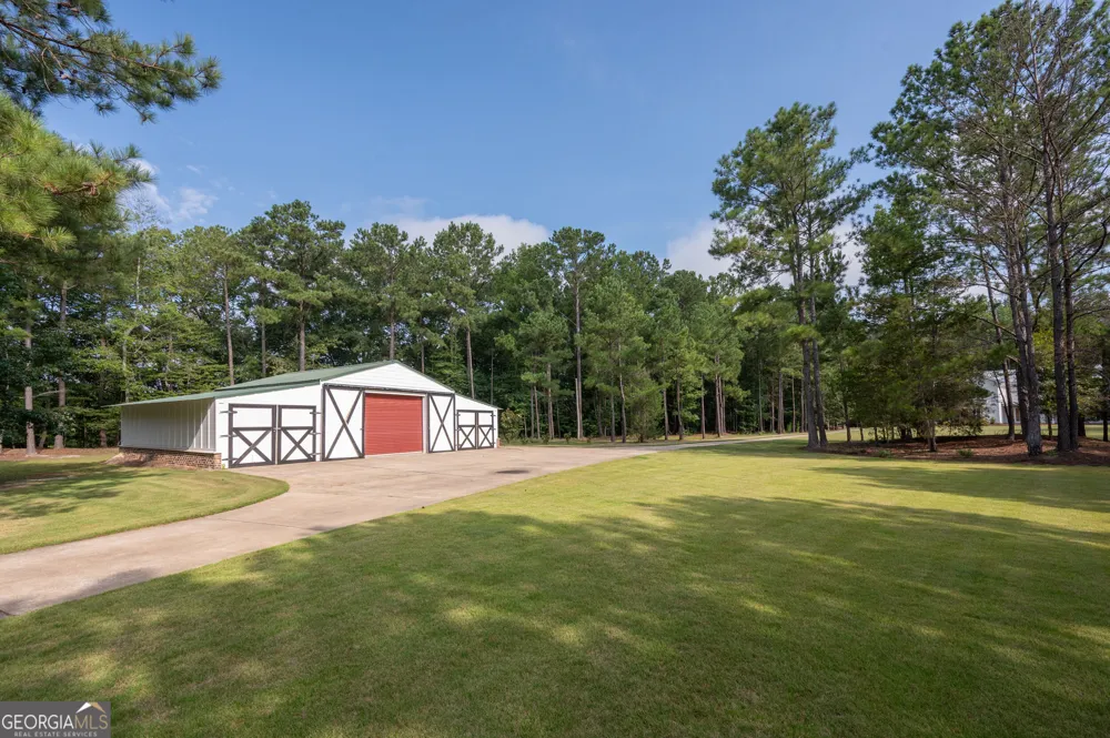 1826 Pierce RD Waverly Hall, GA 31831