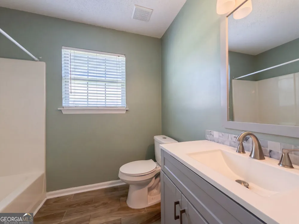 220 Chestnut CT Kingsland, GA 31548