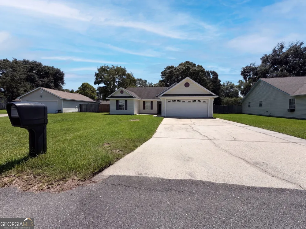220 Chestnut CT Kingsland, GA 31548
