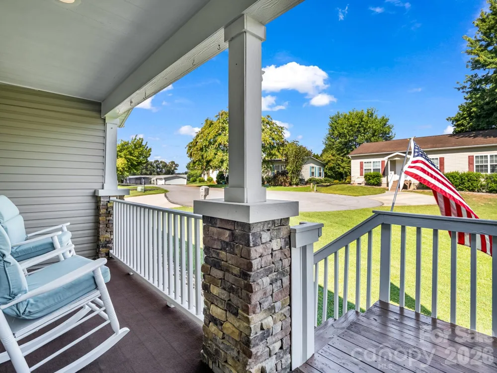 12 Frederick Lane Hendersonville, NC 28792