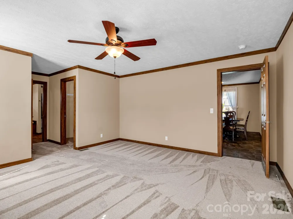 12 Frederick Lane Hendersonville, NC 28792