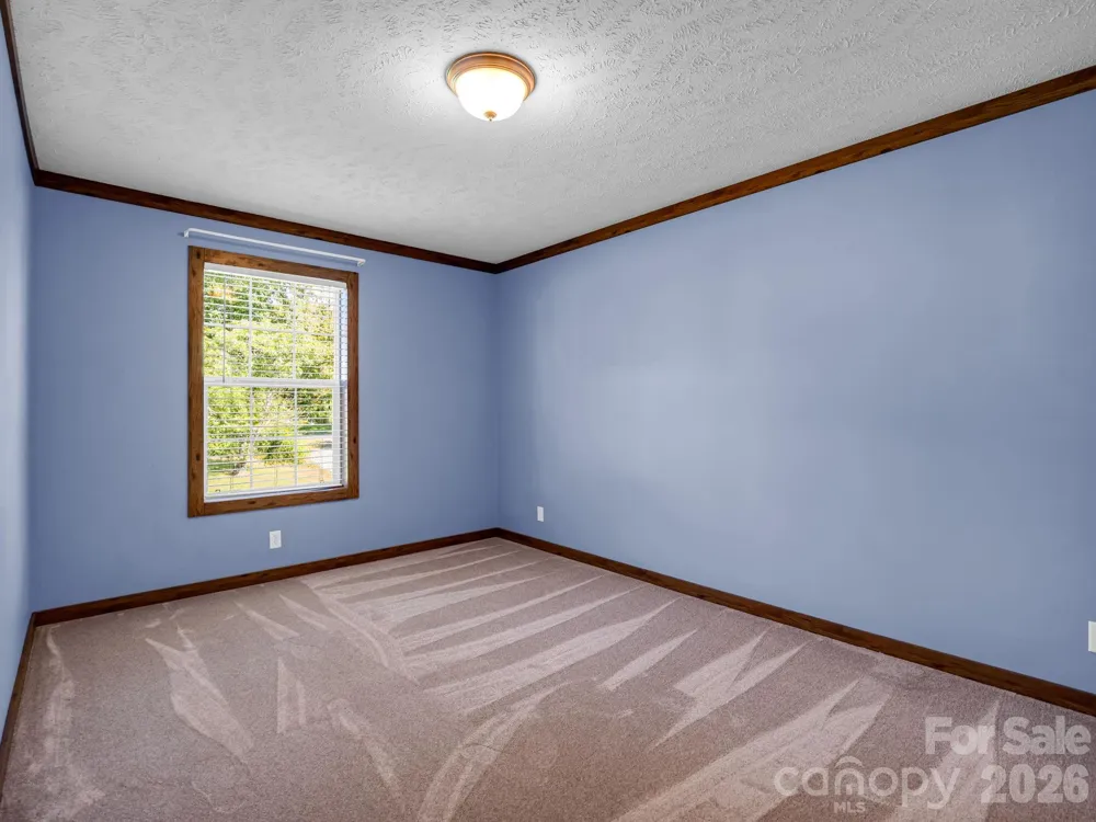 12 Frederick Lane Hendersonville, NC 28792