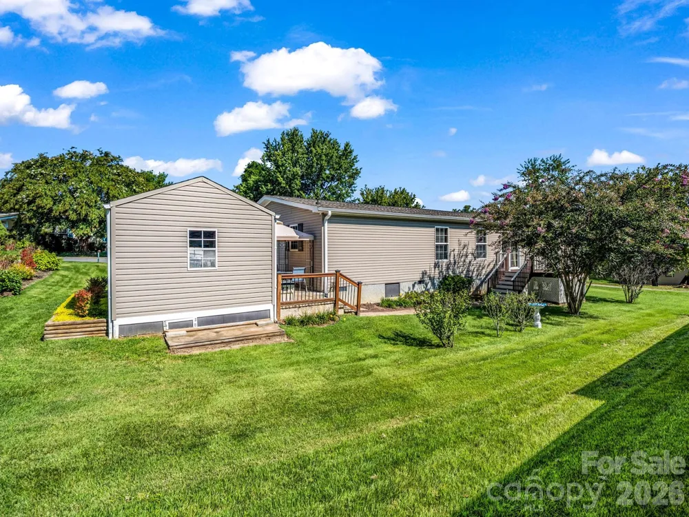 12 Frederick Lane Hendersonville, NC 28792