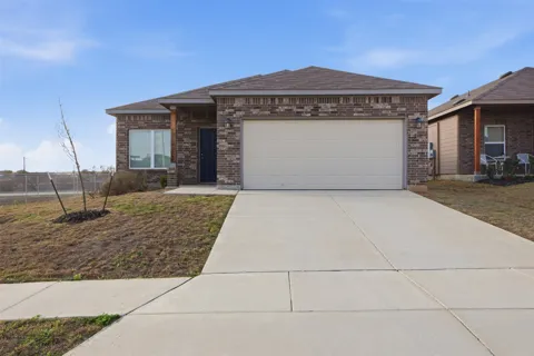 292 Legacy Circle