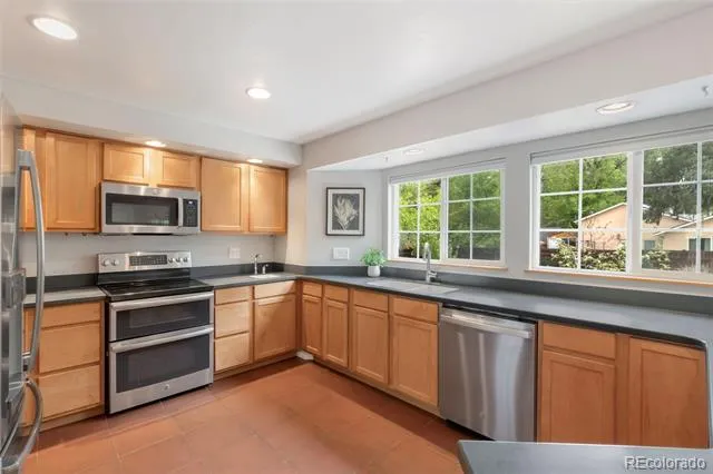 509 W Cheyenne Road Colorado Springs, CO 80906