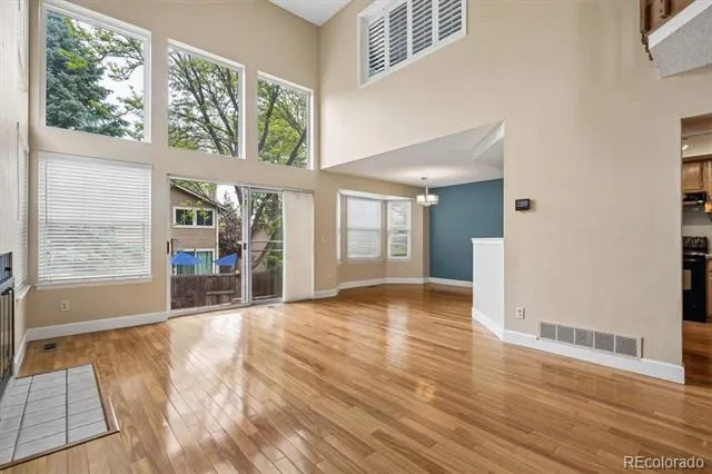 2049 E Phillips Lane Centennial, CO 80122