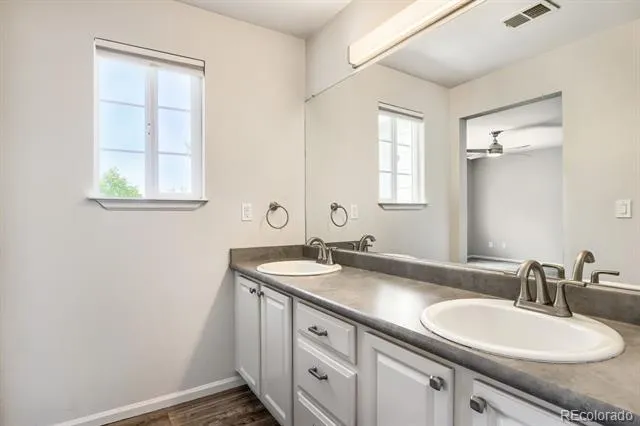 5394 S Sicily Way Aurora, CO 80015