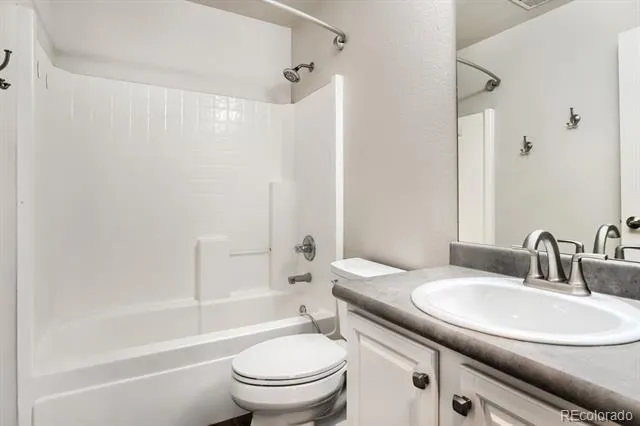 5394 S Sicily Way Aurora, CO 80015