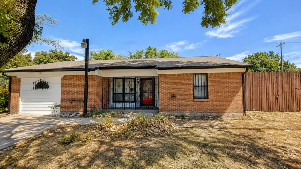 7631 Olusta Drive Dallas, TX 75217