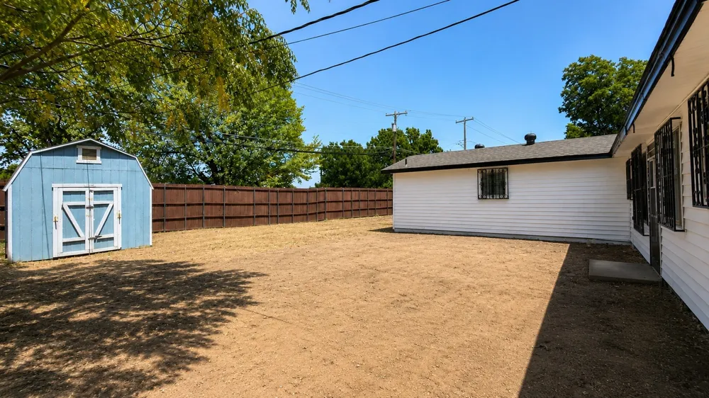 7631 Olusta Drive Dallas, TX 75217