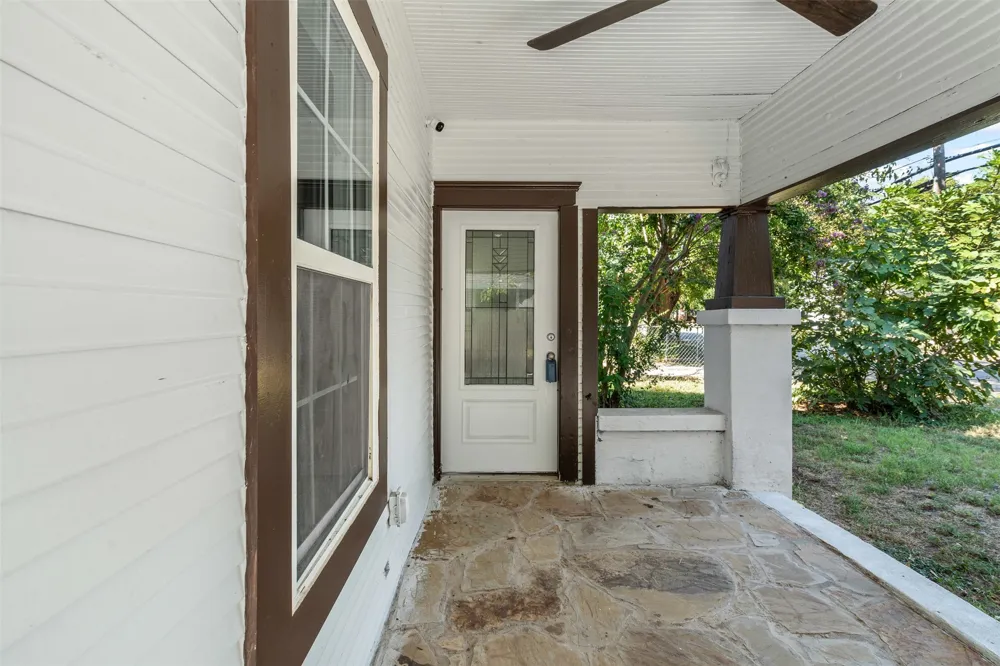 709 Buffalo Avenue Cleburne, TX 76033