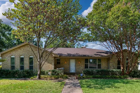 6342 Annapolis Lane