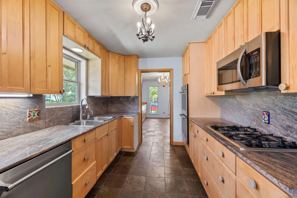 6342 Annapolis Lane Dallas, TX 75214