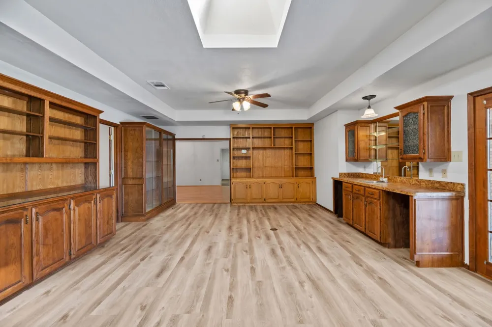 6342 Annapolis Lane Dallas, TX 75214