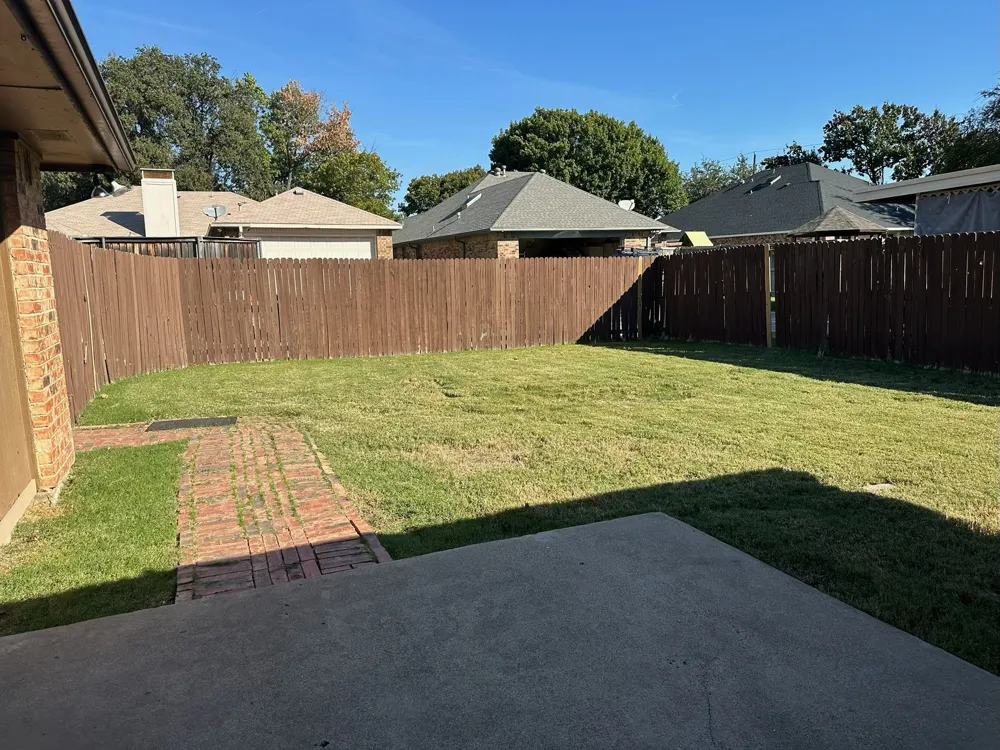 2033 Espinosa Drive Carrollton, TX 75010