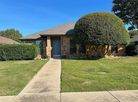 2033 Espinosa Drive