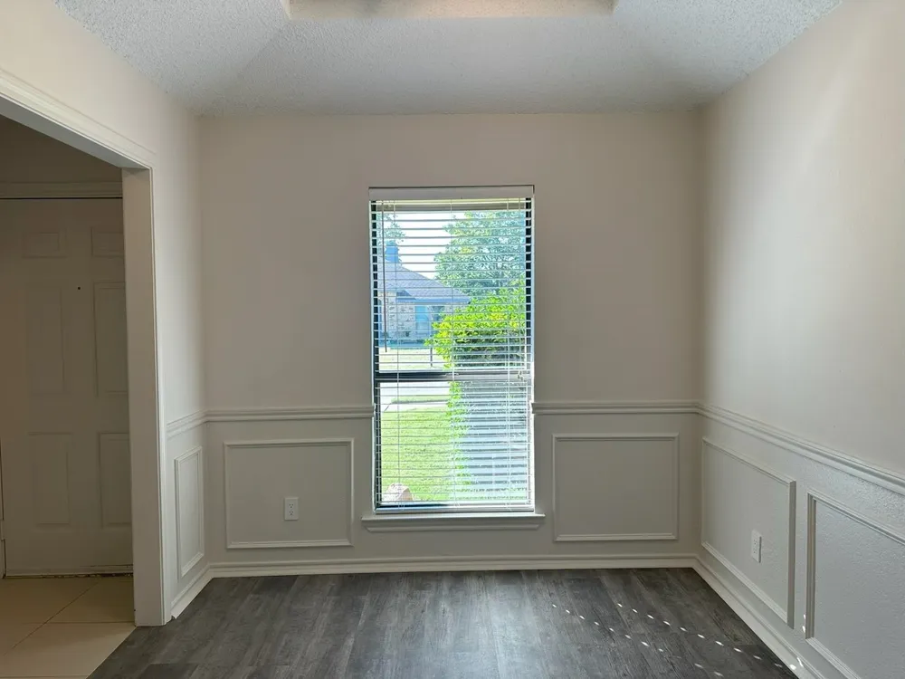 2033 Espinosa Drive Carrollton, TX 75010