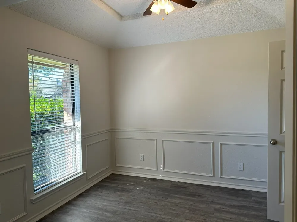 2033 Espinosa Drive Carrollton, TX 75010