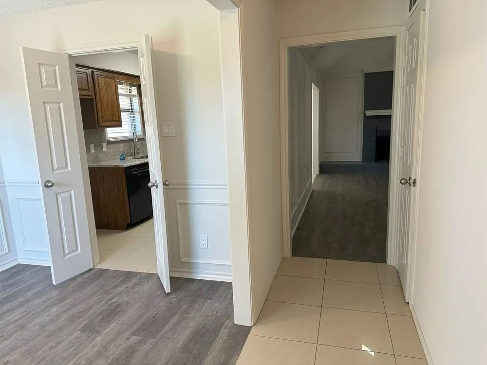 2033 Espinosa Drive Carrollton, TX 75010