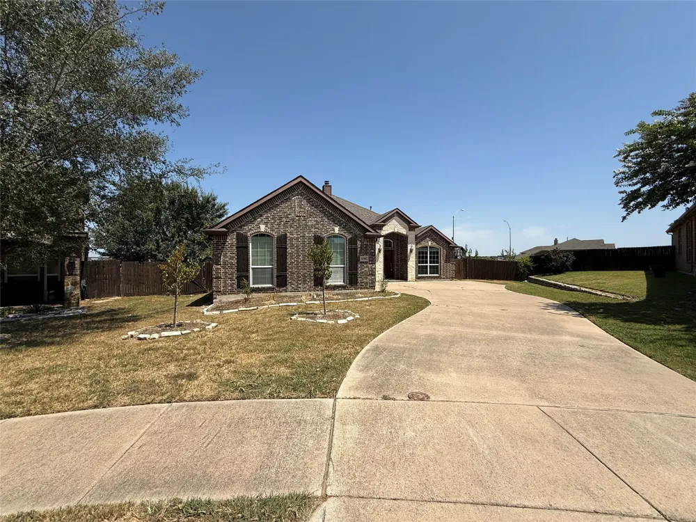 8300 Blue Periwinkle Lane Fort Worth, TX 76123