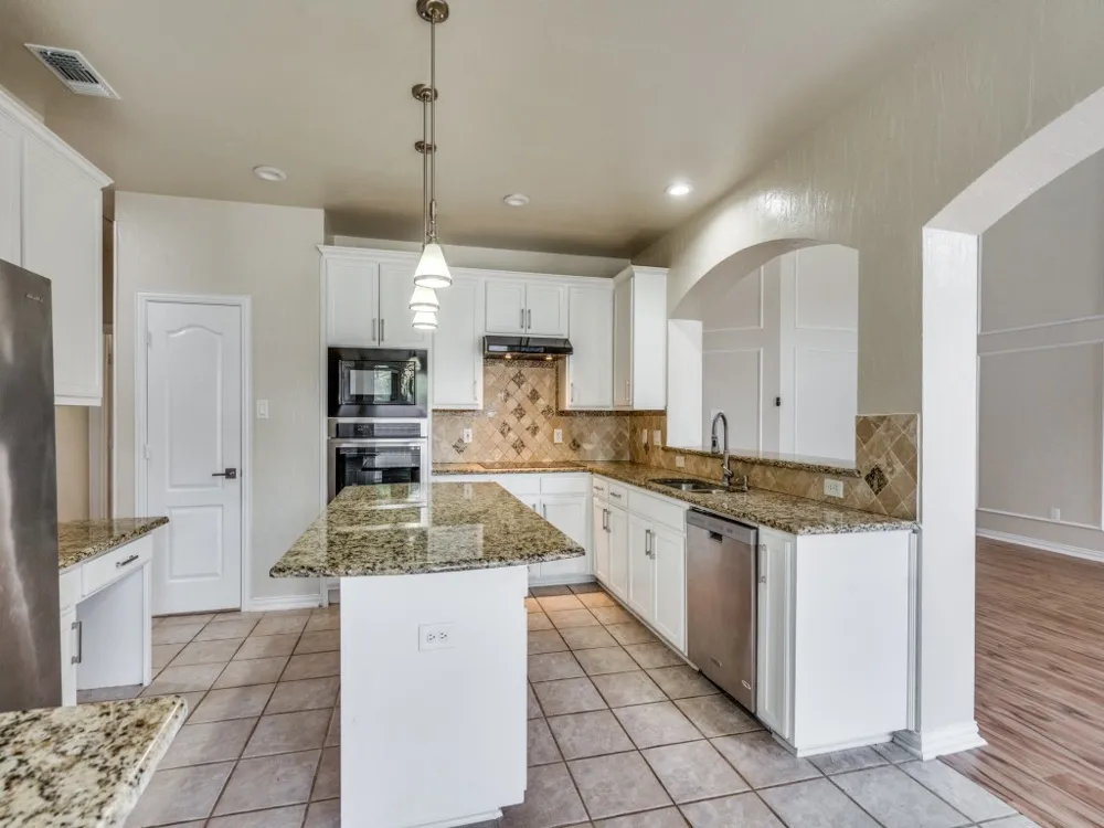 4612 Old Pond Drive Plano, TX 75024