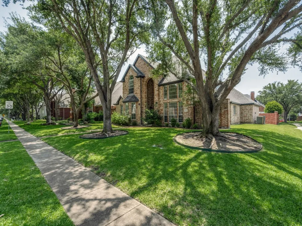 4612 Old Pond Drive Plano, TX 75024