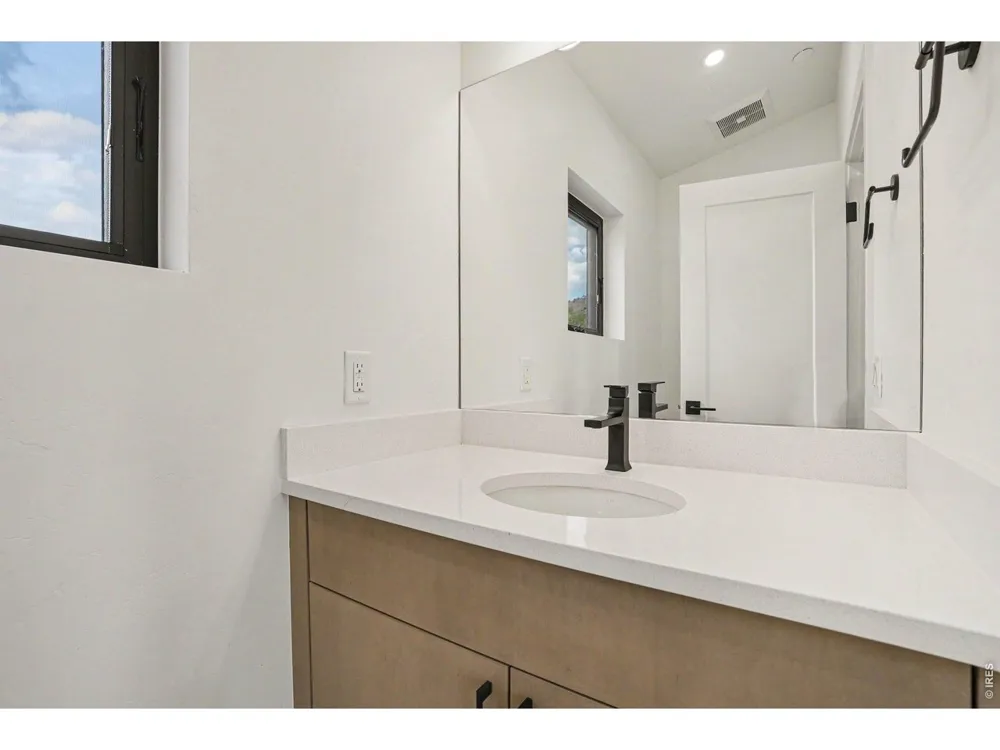 1140 Violet Avenue Boulder, CO 80304