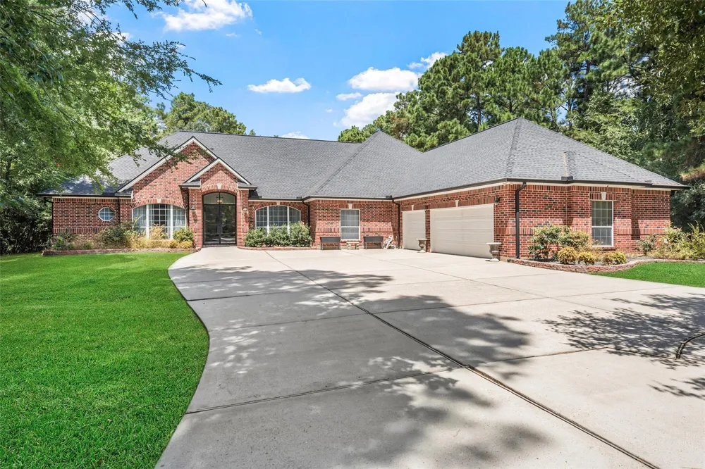 12418 Longmire Way Conroe, TX 77304