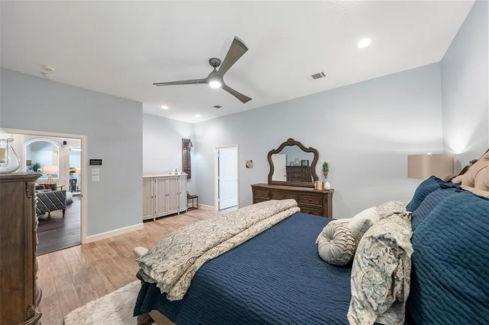 12418 Longmire Way Conroe, TX 77304