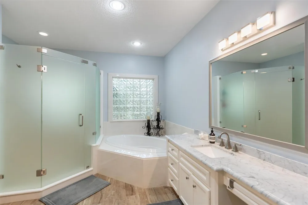 12418 Longmire Way Conroe, TX 77304