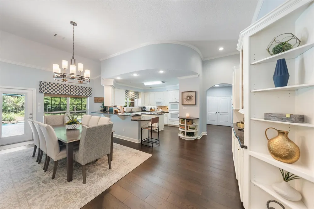 12418 Longmire Way Conroe, TX 77304