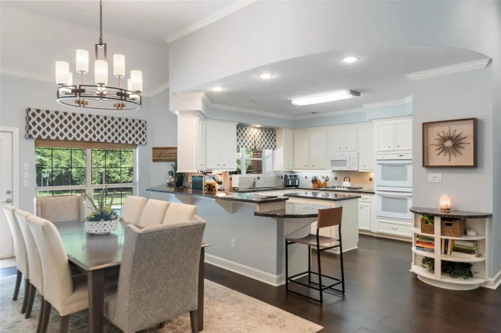 12418 Longmire Way Conroe, TX 77304