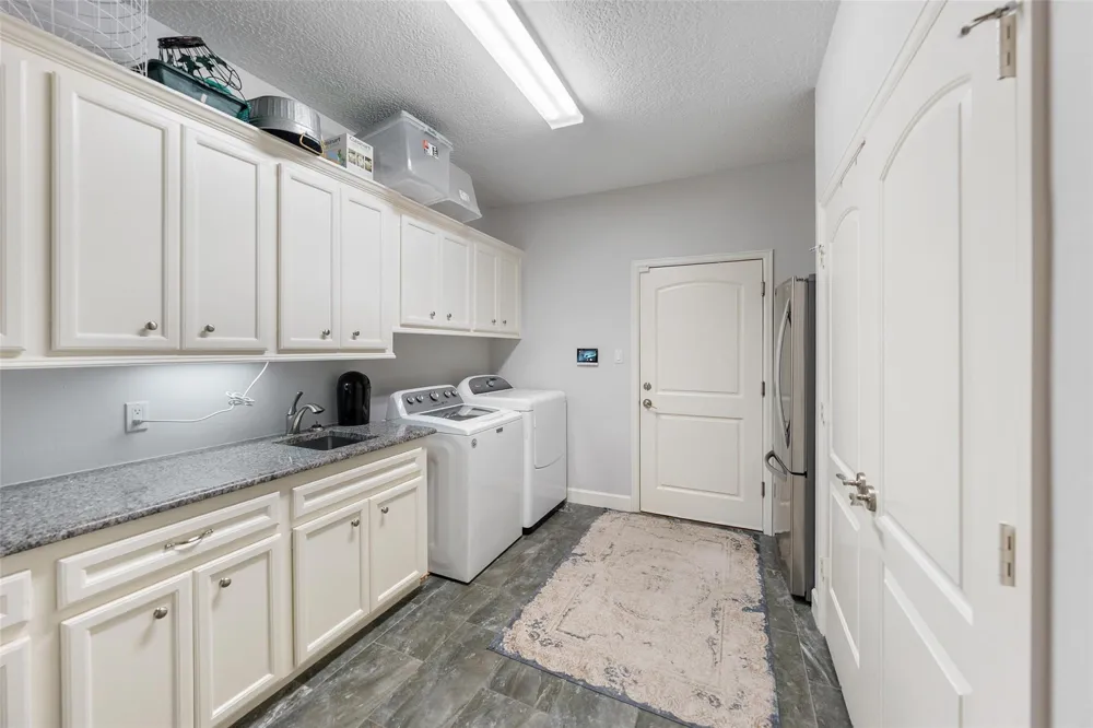 12418 Longmire Way Conroe, TX 77304