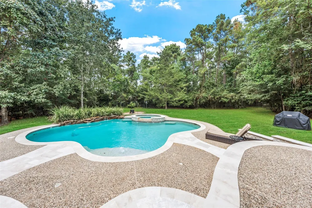12418 Longmire Way Conroe, TX 77304