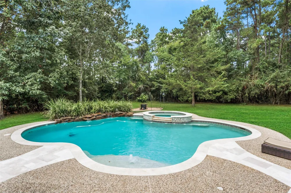 12418 Longmire Way Conroe, TX 77304