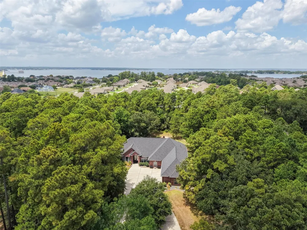 12418 Longmire Way Conroe, TX 77304