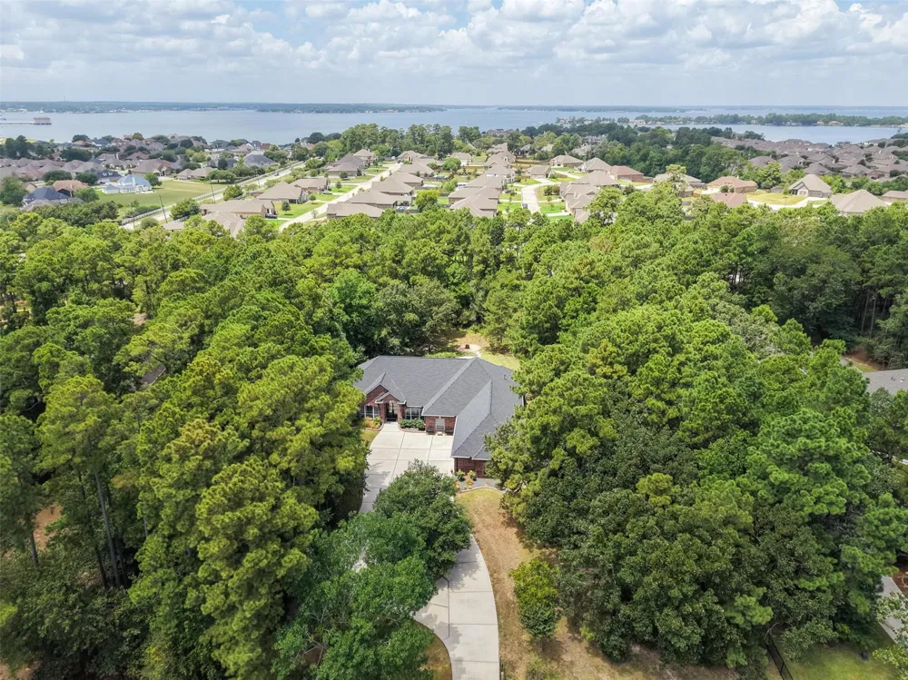 12418 Longmire Way Conroe, TX 77304