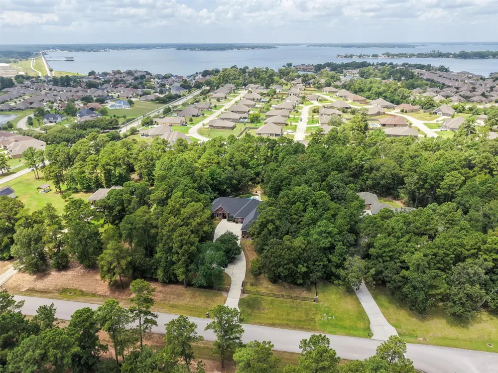 12418 Longmire Way Conroe, TX 77304
