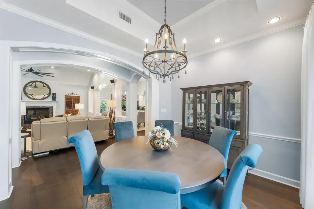 12418 Longmire Way Conroe, TX 77304