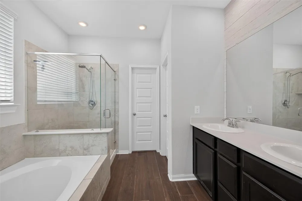 10505 Clouds Rest Drive Iowa Colony, TX 77583