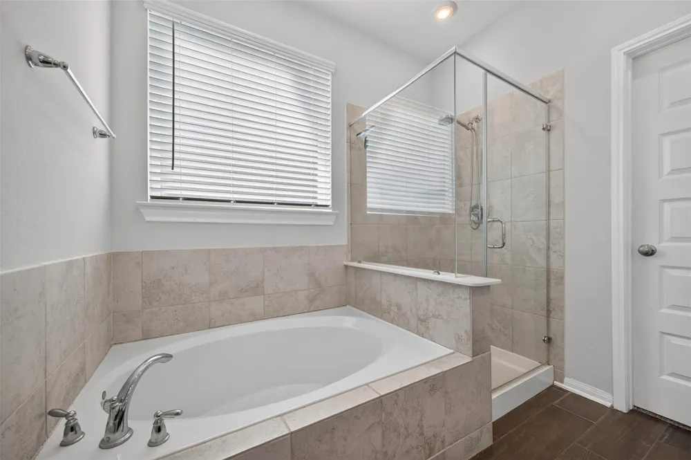 10505 Clouds Rest Drive Iowa Colony, TX 77583