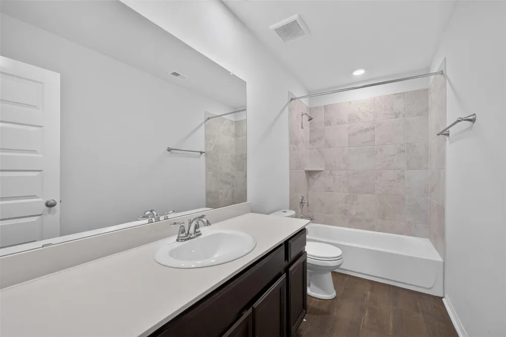 10505 Clouds Rest Drive Iowa Colony, TX 77583