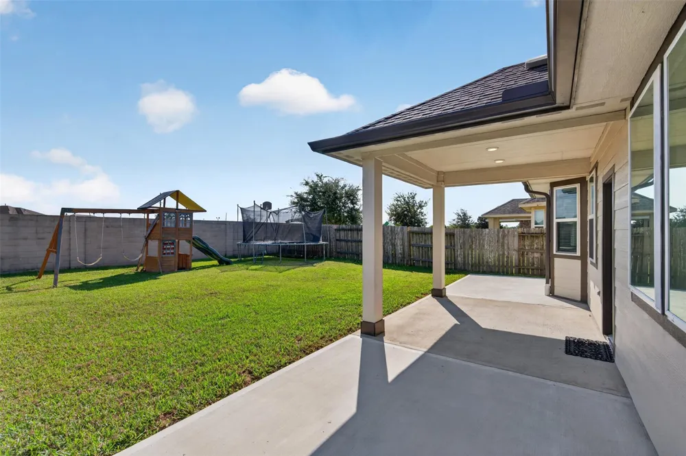 10505 Clouds Rest Drive Iowa Colony, TX 77583