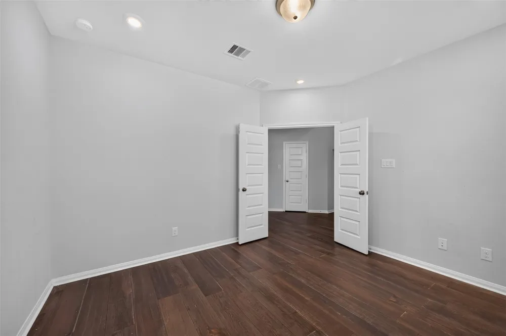 10505 Clouds Rest Drive Iowa Colony, TX 77583