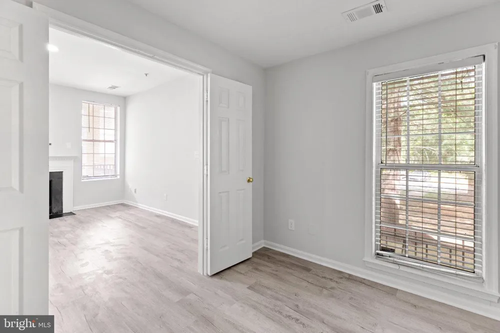 1318 GARDEN WALL CIRCLE Reston, VA 20194
