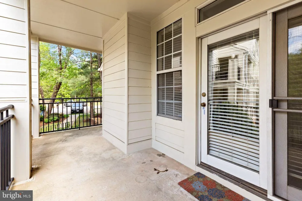 1318 GARDEN WALL CIRCLE Reston, VA 20194