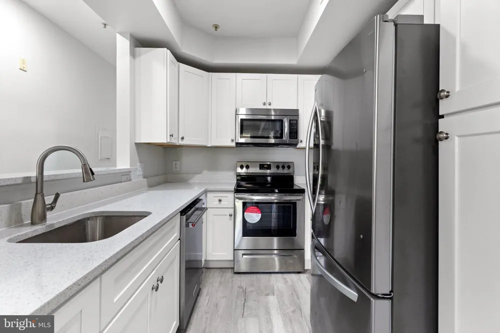 1318 GARDEN WALL CIRCLE Reston, VA 20194