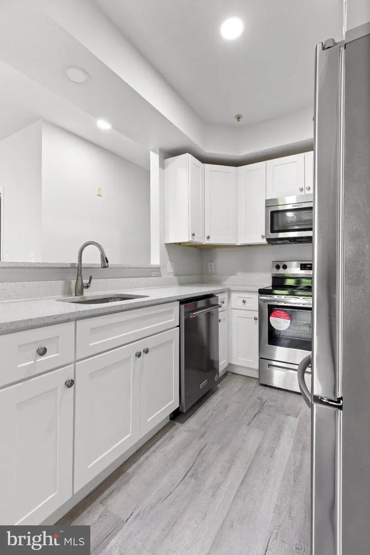 1318 GARDEN WALL CIRCLE Reston, VA 20194