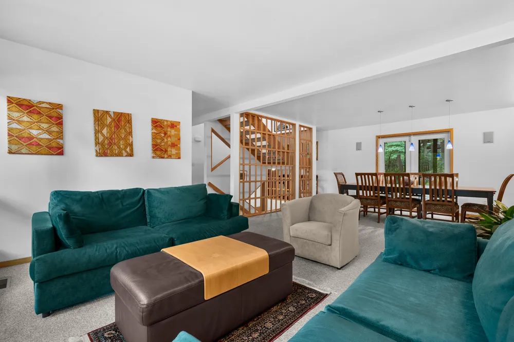1828 Greenlawn Avenue Kalamazoo, MI 49006