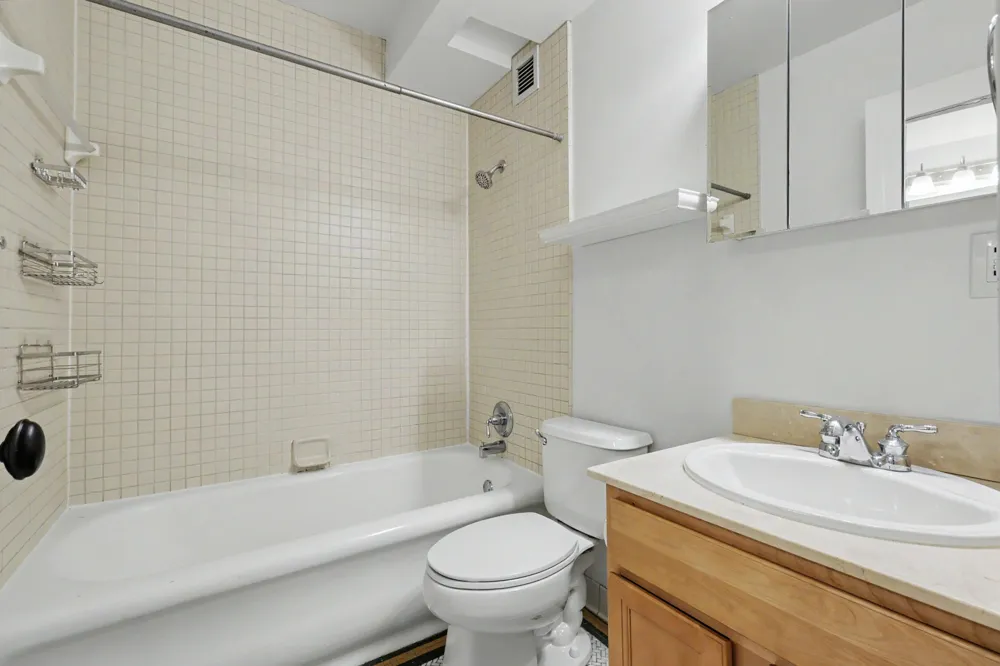 15 E Kirby Street #426 Detroit, MI 48202